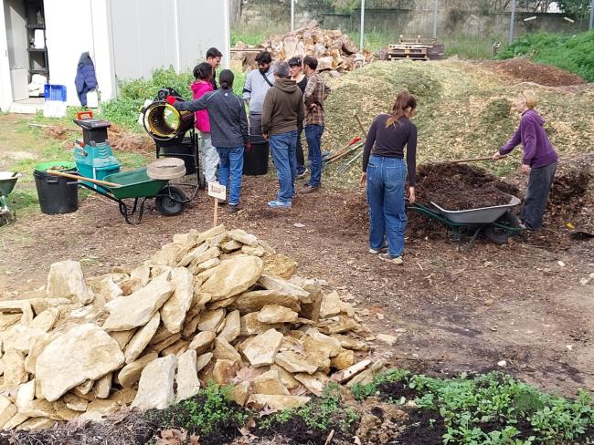 Image de personnes lors d'une formation Guide Composteur