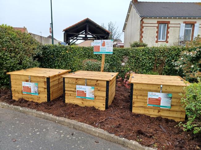  3 bacs de compostages en bois 