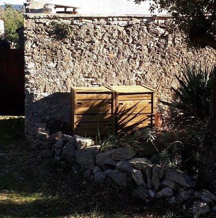 Deux bacs à compost en bois avec couvercle Gardivert.