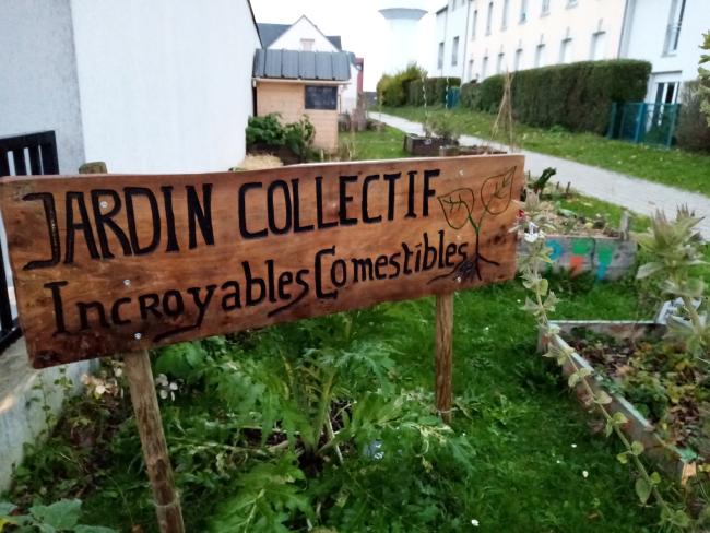 Le jardin Collectif de Bréhal -les Incroyables Comestibles- est ouvert à tous. il est géré par le Collectif Citoyen de Bréhal et ses bénévoles.  On s'y rencontre un samedi sur deux en semaine paire pour un café compost, trocs, semis, plantations, entretien du jardin, récoltes et partage en tout genre.