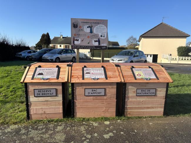 Photo de l'aire 3 bacs de 700L