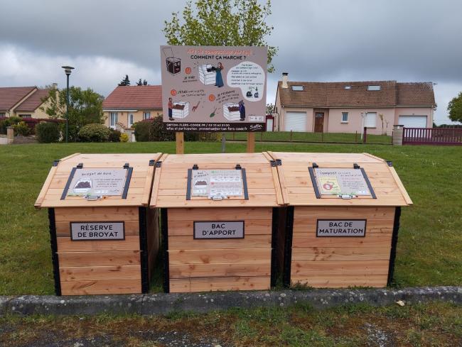 Photo de l'aire 3 bacs de 700L