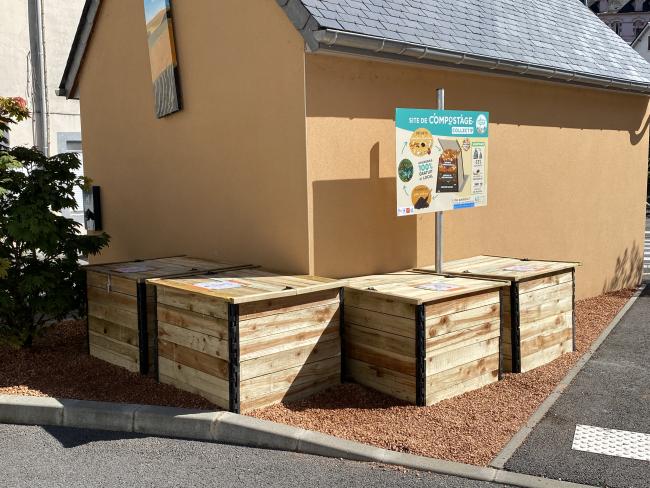 Site de compostage public situé place de Lor à Soulom