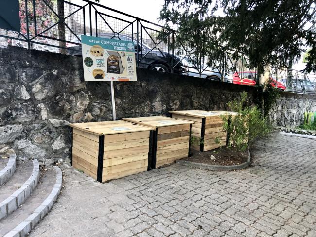 Site de compostage situé au croisement de la rue Digoy et des escaliers du parc
