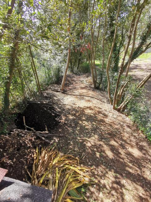Zone de compostage dans un jardin privé 