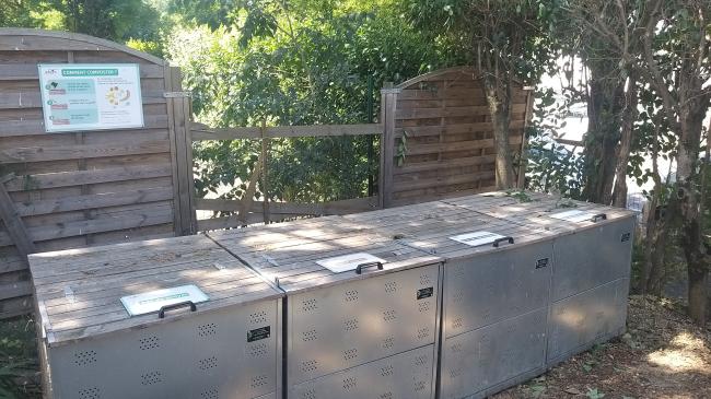 Site installé à 10 mètres du réfectoire.