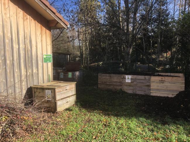 site de compostage de l'Ehpad avec sa signalétique Site vitrine